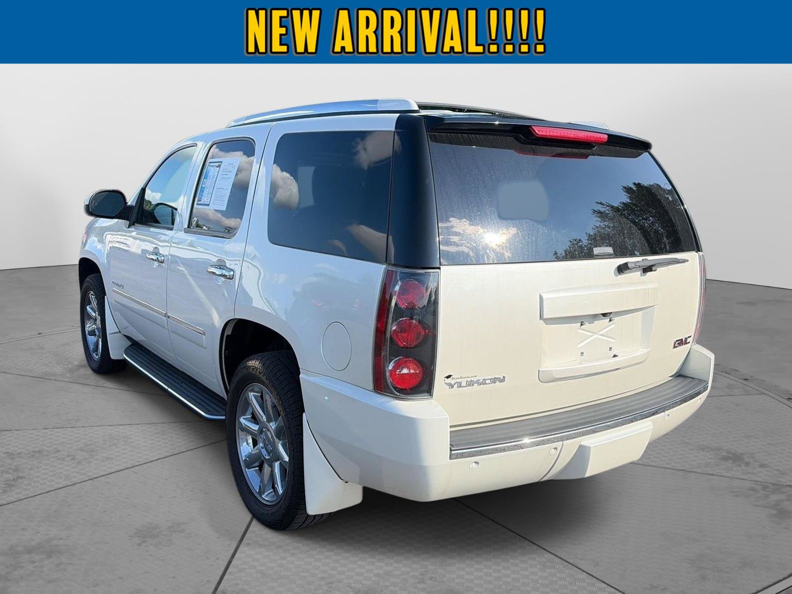 Used 2013 GMC Yukon Denali AWD/4WD image 7