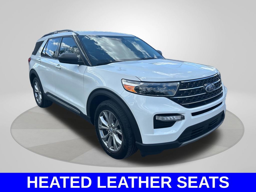 Used 2023 Ford Explorer XLT w/ Equipment Group 202A RWD image 3