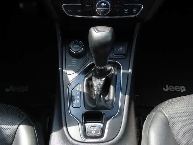 Used 2019 Jeep Cherokee Limited AWD/4WD image 24