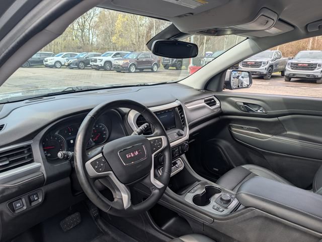 Used 2023 GMC Acadia SLT image 9