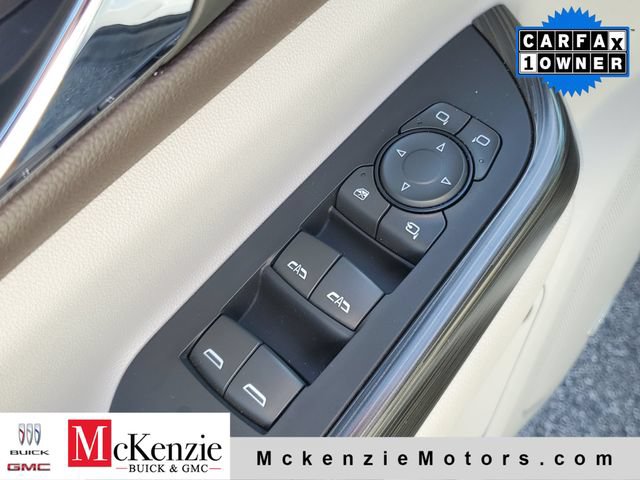 Used 2023 GMC Acadia SLT w/ Technology Package AWD/4WD image 11