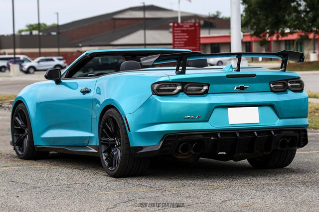 Used 2019 Chevrolet Camaro ZL1 RWD image 6