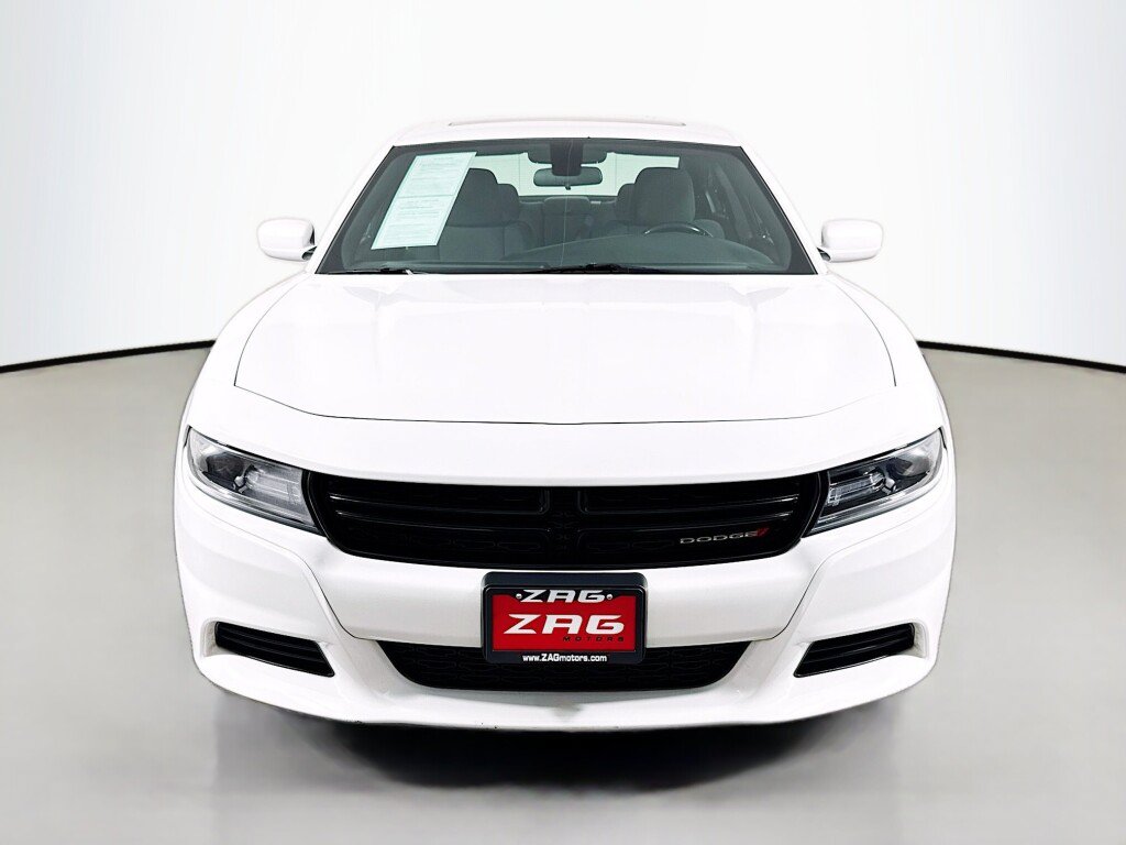 Used 2019 Dodge Charger SXT RWD image 8