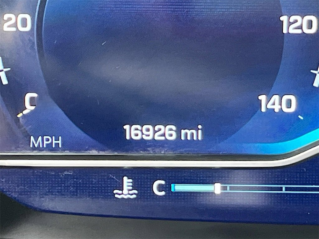 Used 2023 Chevrolet Tahoe Z71 image 12