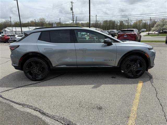 New 2025 Chevrolet Equinox EV RS image 8