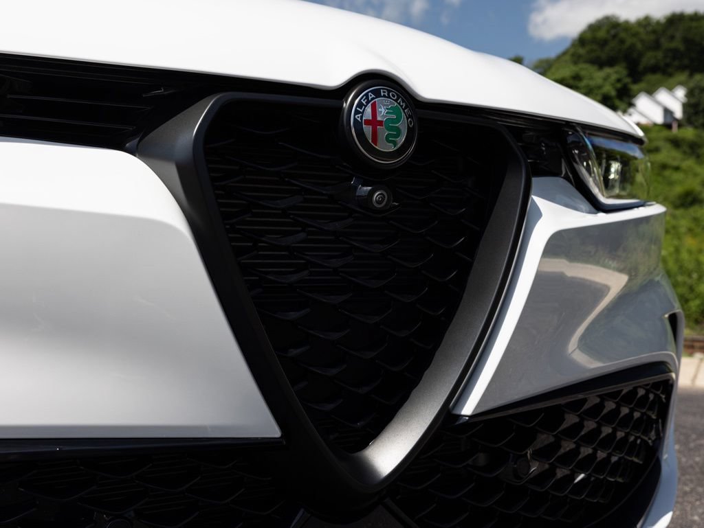 Used 2025 Alfa Romeo Tonale w/ Active Assist Package AWD/4WD image 15