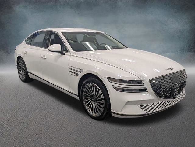 Used 2023 Genesis Electrified G80 image 3