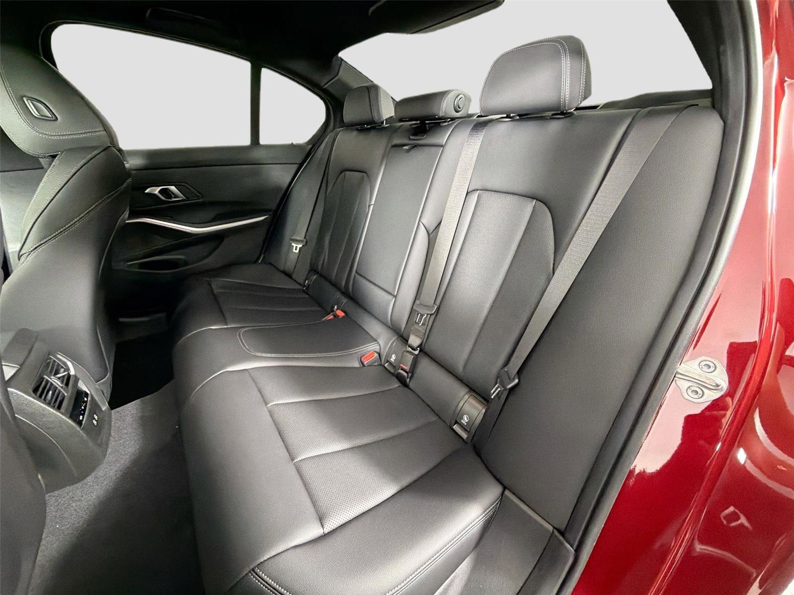 New 2026 BMW 330i xDrive Sedan w/ M Sport Package image 24