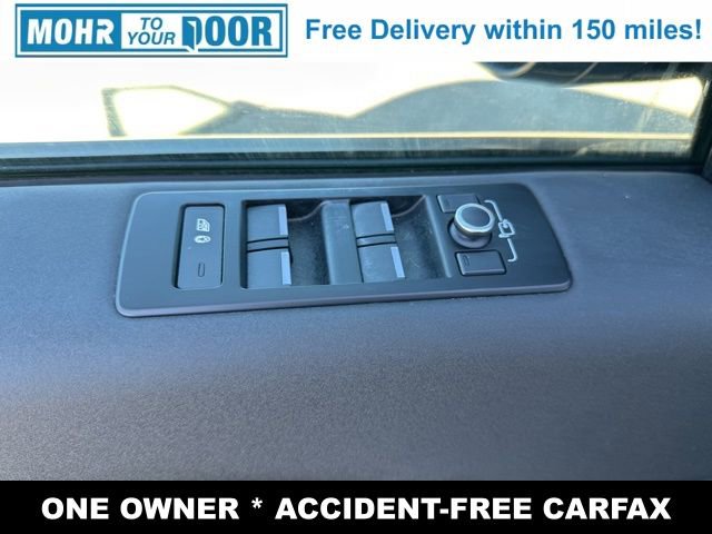 Used 2022 Land Rover Discovery S image 23