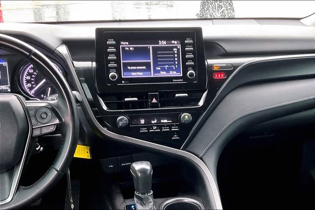 Used 2021 Toyota Camry SE FWD image 6