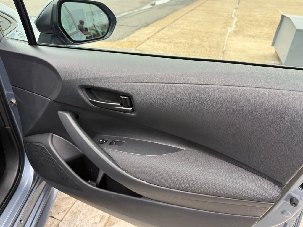 Used 2023 Toyota Corolla LE image 24