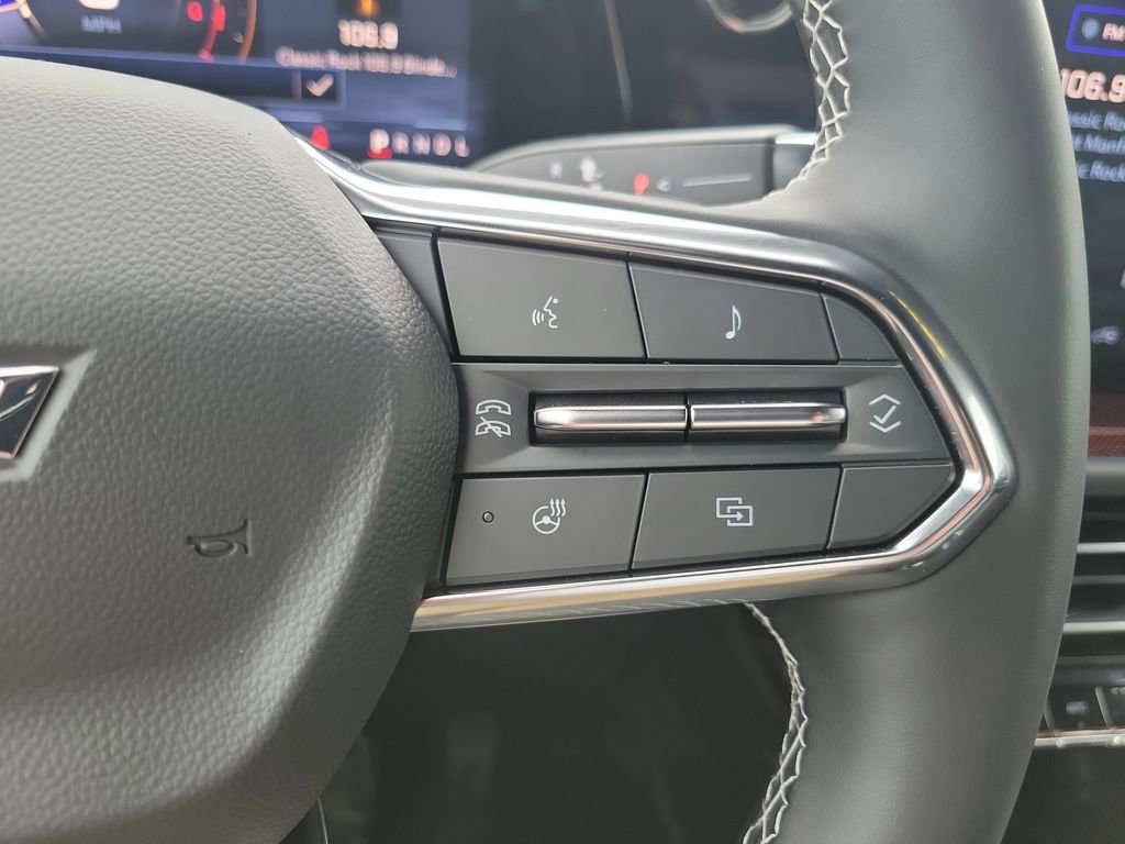 Used 2025 Chevrolet Traverse Z71 w/ LPO, Floor Liner Package image 15