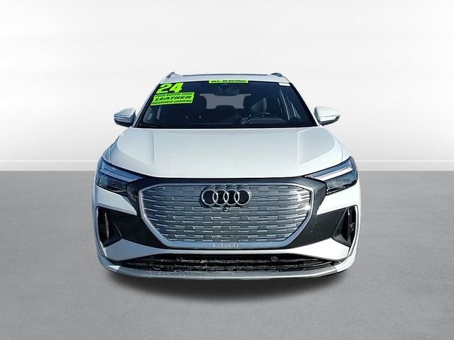 Used 2024 Audi Q4 e-tron Premium Plus w/ Premium Plus image 2