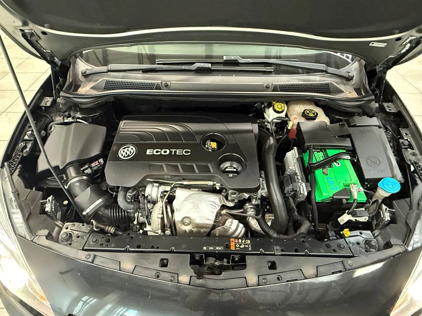 Used 2018 Buick Cascada Sport Touring w/ Dark Effects Package image 33