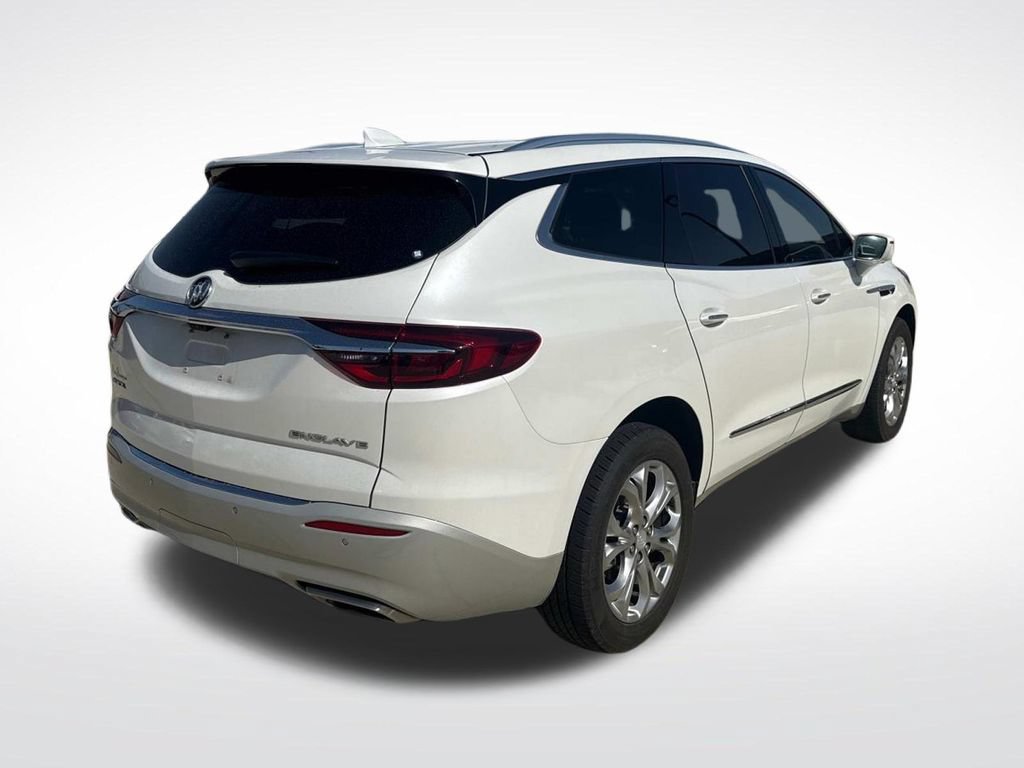 Used 2018 Buick Enclave Avenir w/ Avenir Technology Package FWD image 9
