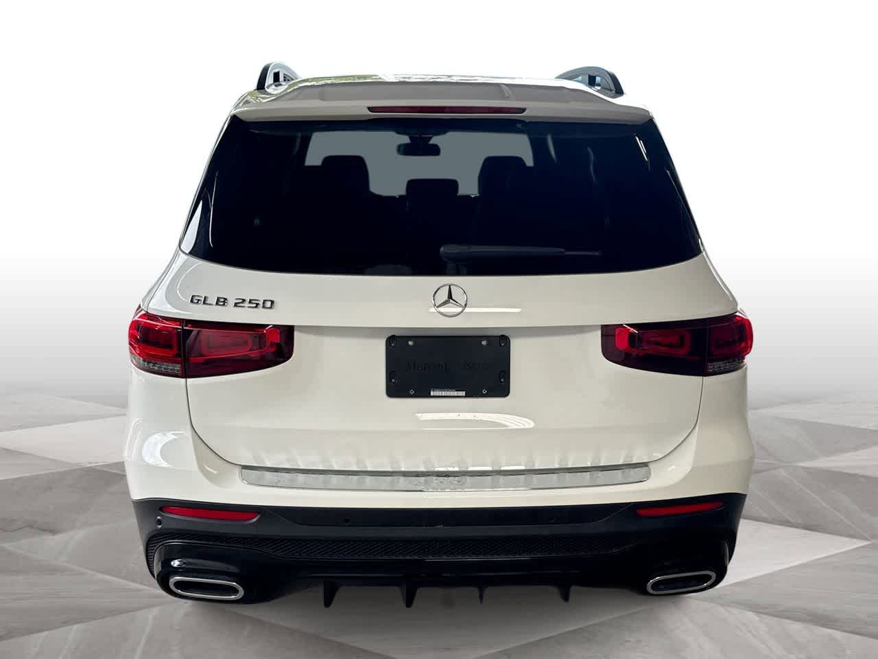Used 2023 Mercedes-Benz GLB 250 image 7