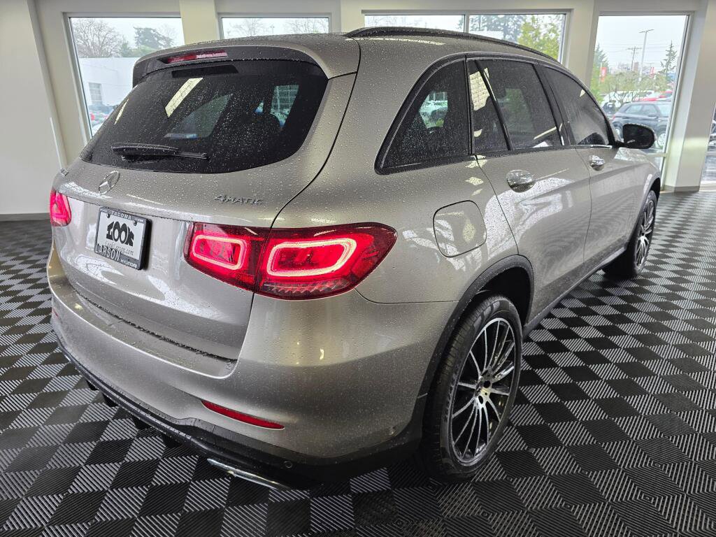 Used 2022 Mercedes-Benz GLC 300 4MATIC image 4