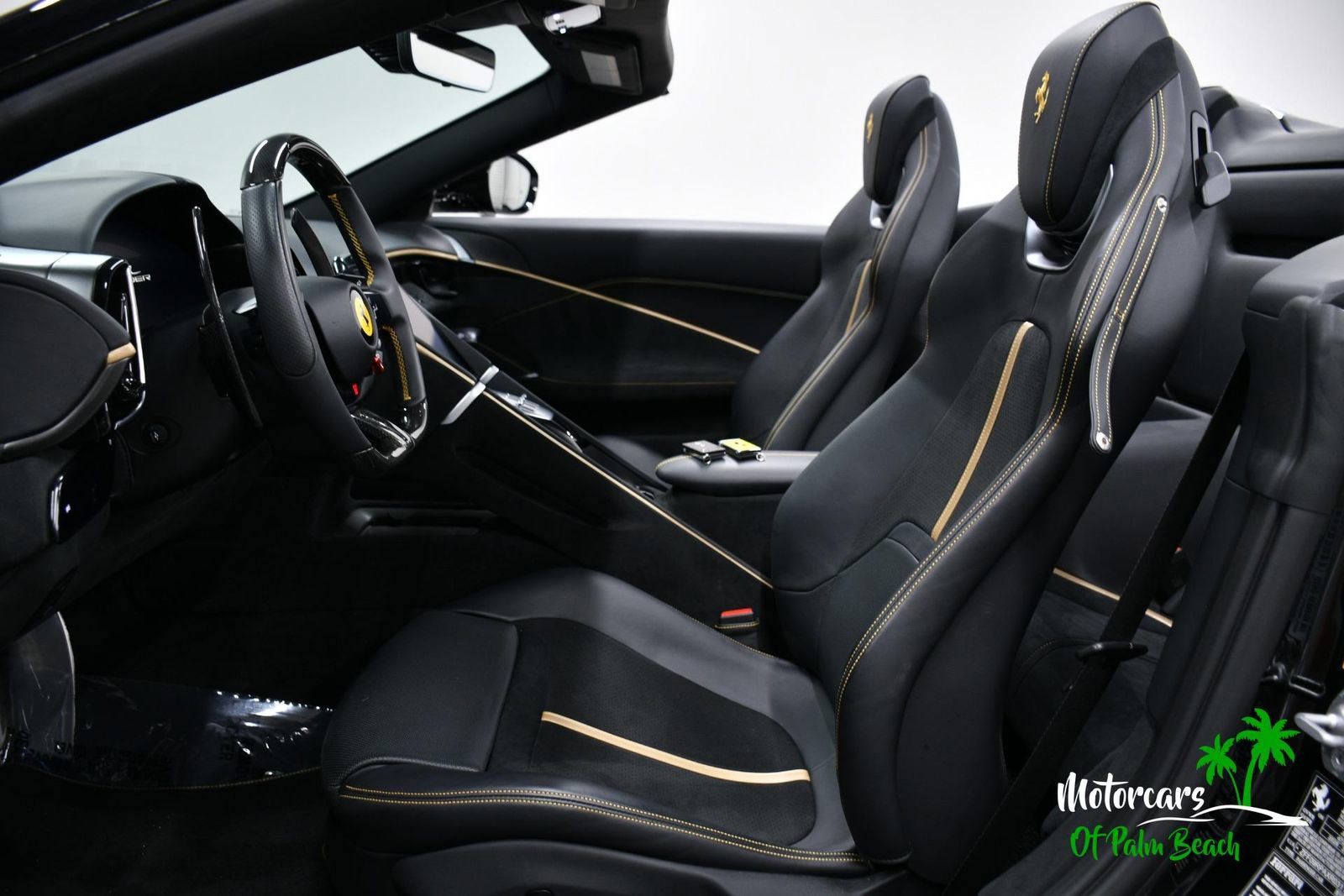 Used 2024 Ferrari Roma Spider RWD image 51