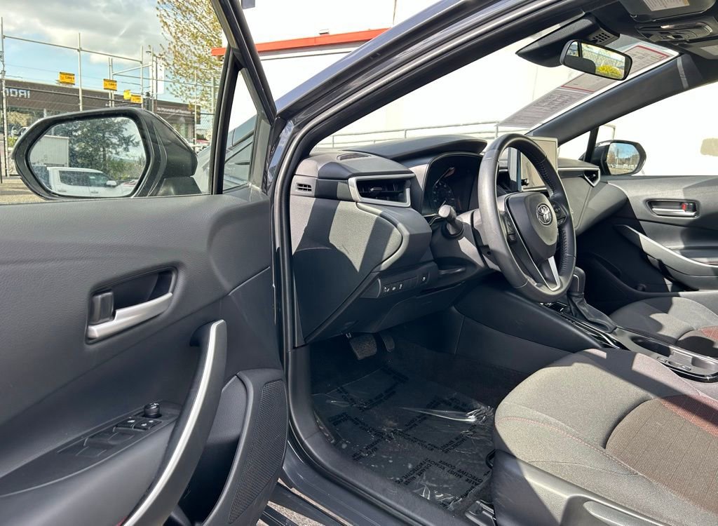 Certified 2024 Toyota Corolla SE w/ SE Package FWD image 9
