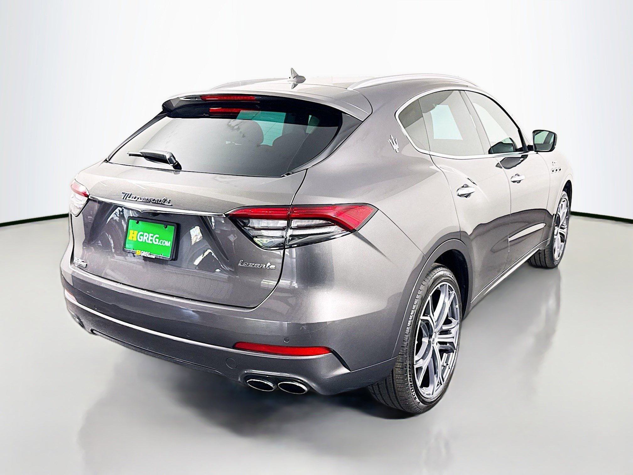 Used 2023 Maserati Levante GT AWD/4WD image 10