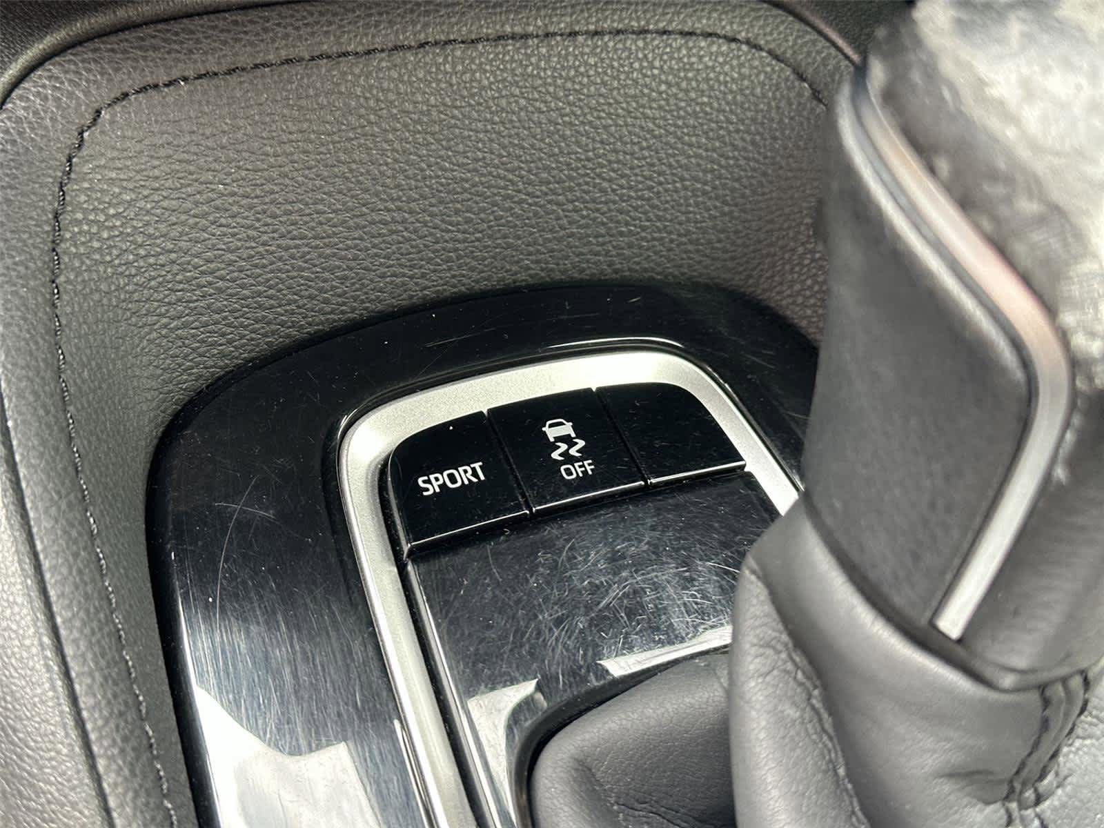 Used 2020 Toyota Corolla SE FWD image 35