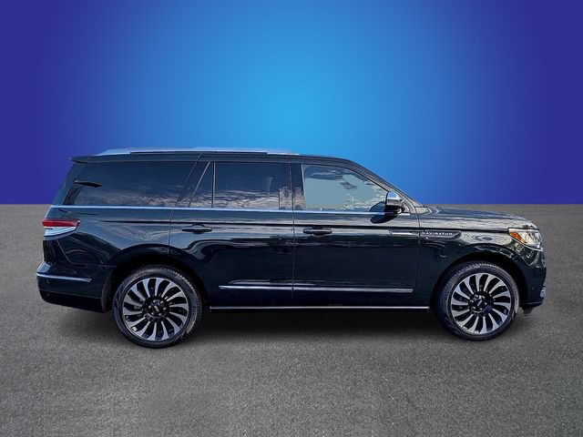Used 2023 Lincoln Navigator Black Label AWD/4WD image 6