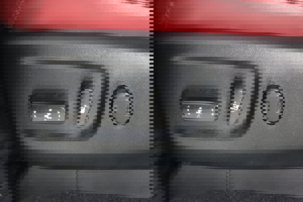 Used 2023 Lexus GX 460 Luxury w/ Sport Design Package image 25