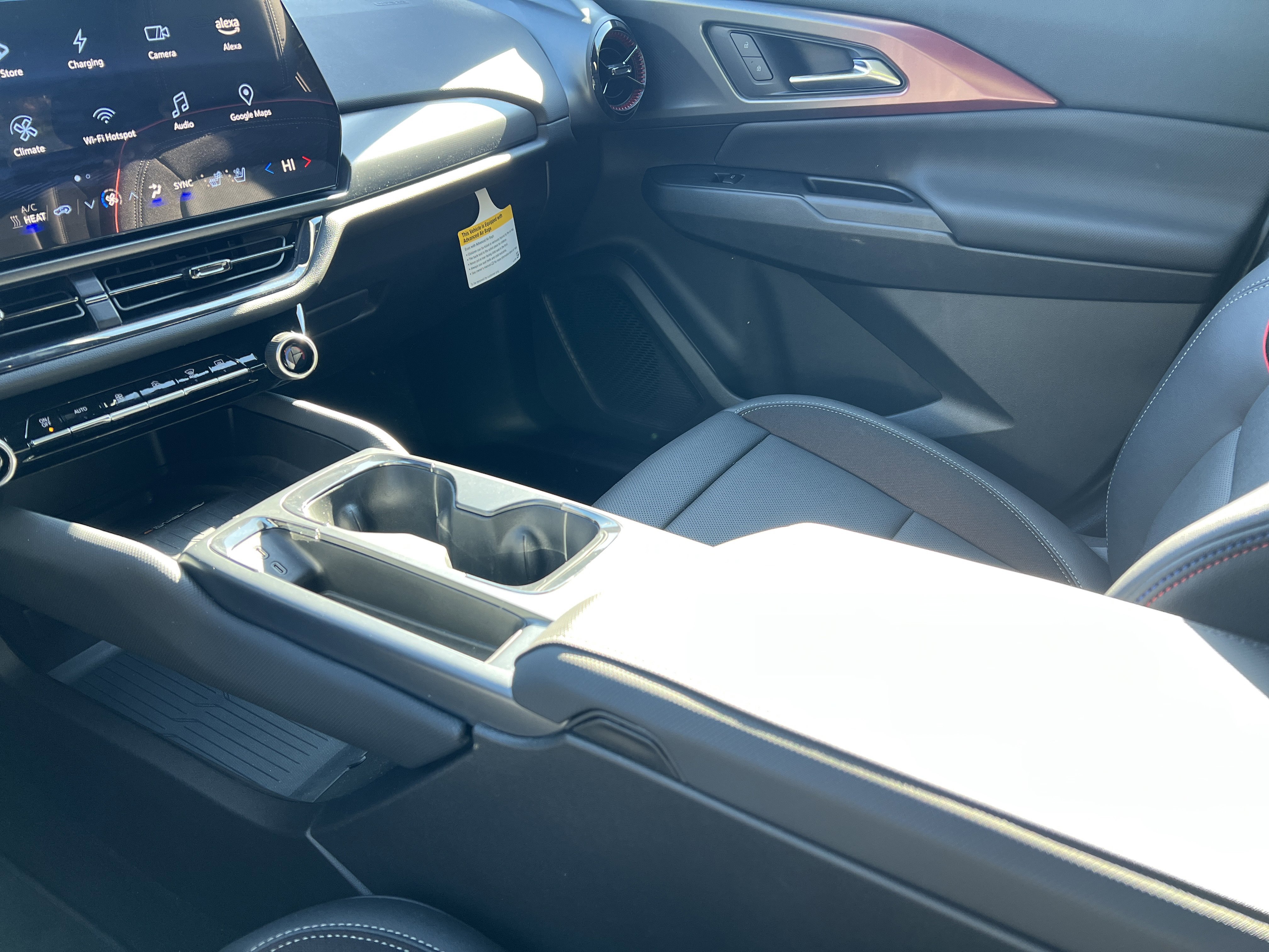 New 2025 Chevrolet Equinox EV RS w/ Convenience Package II image 29