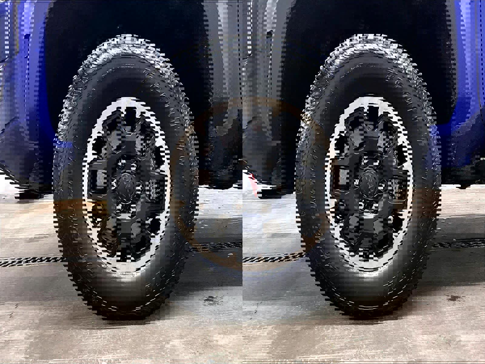 Certified 2025 Toyota Tacoma TRD Off-Road image 7