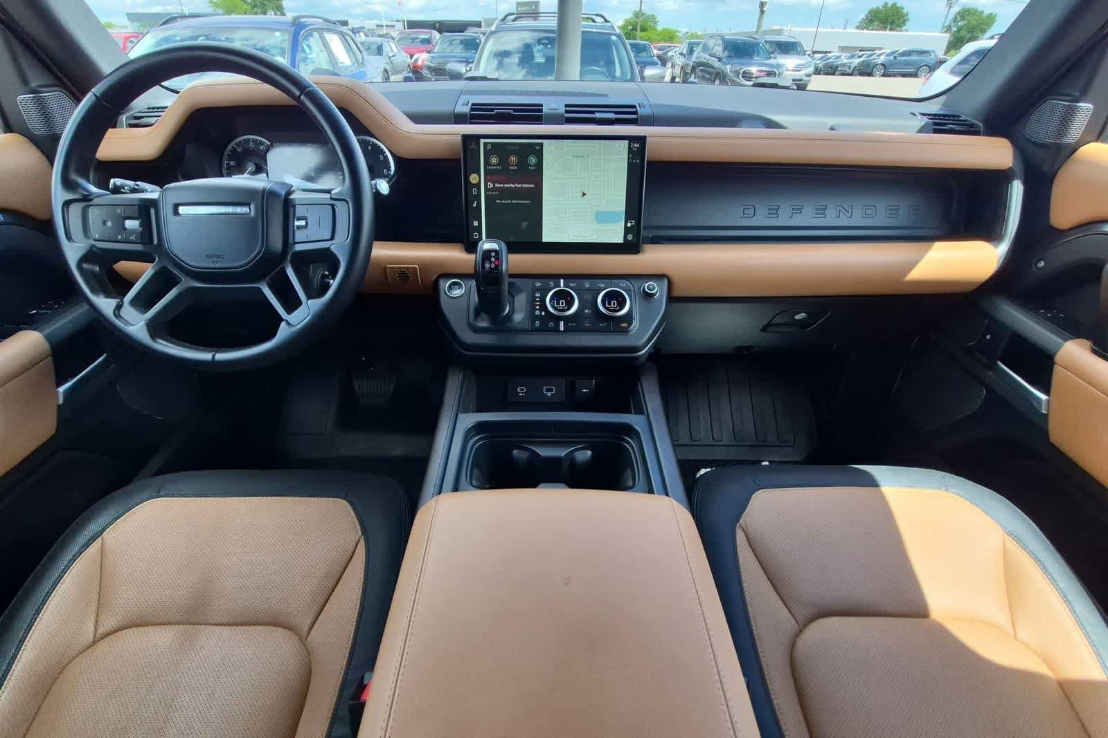 Certified 2023 Land Rover Defender 110 X-Dynamic SE AWD/4WD image 15
