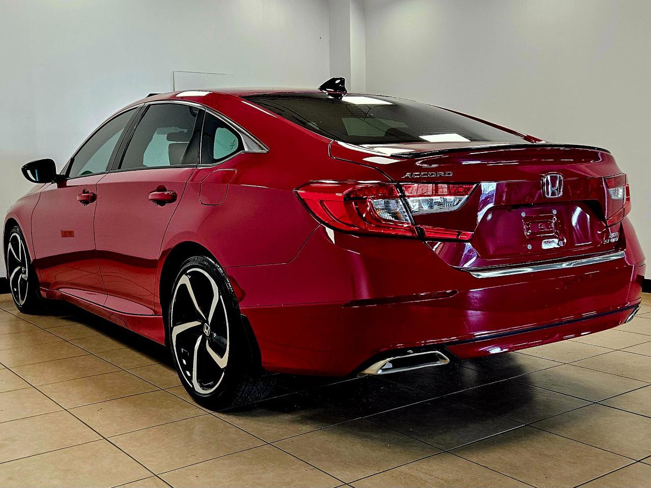 Used 2022 Honda Accord Sport image 6