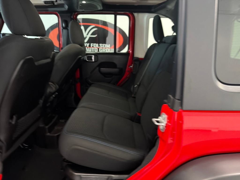 Used 2025 Jeep Wrangler Unlimited Rubicon 4xe w/ Convenience Group AWD/4WD image 14