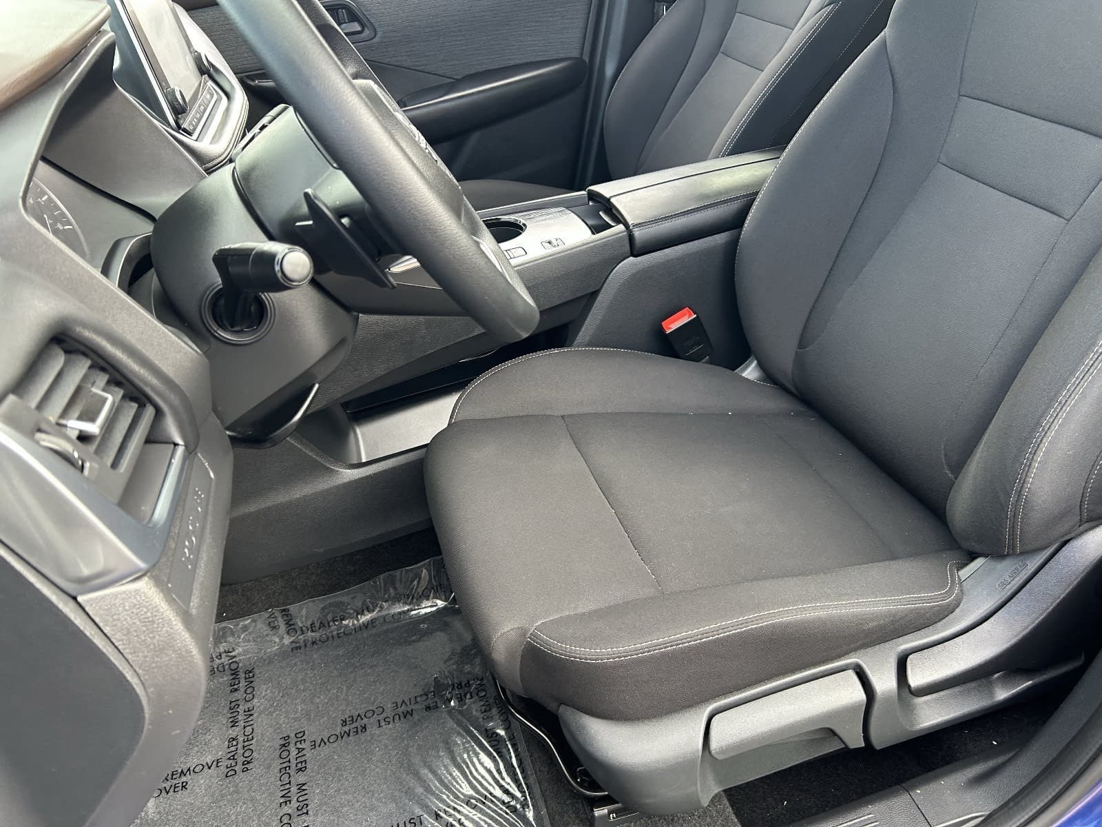 Used 2023 Nissan Rogue S FWD image 23