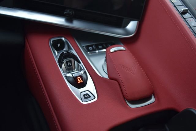 Used 2024 Chevrolet Corvette Stingray Preferred Cpe w/ 2LT image 31