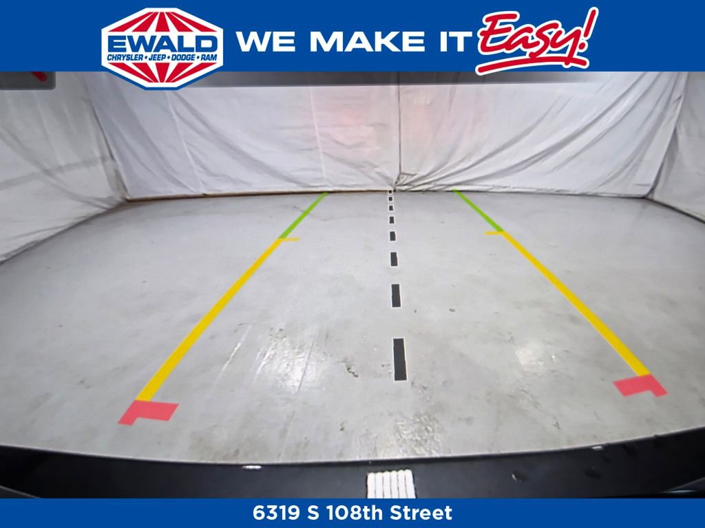 New 2025 Jeep Grand Cherokee L Limited w/ Black Appearance Package image 2