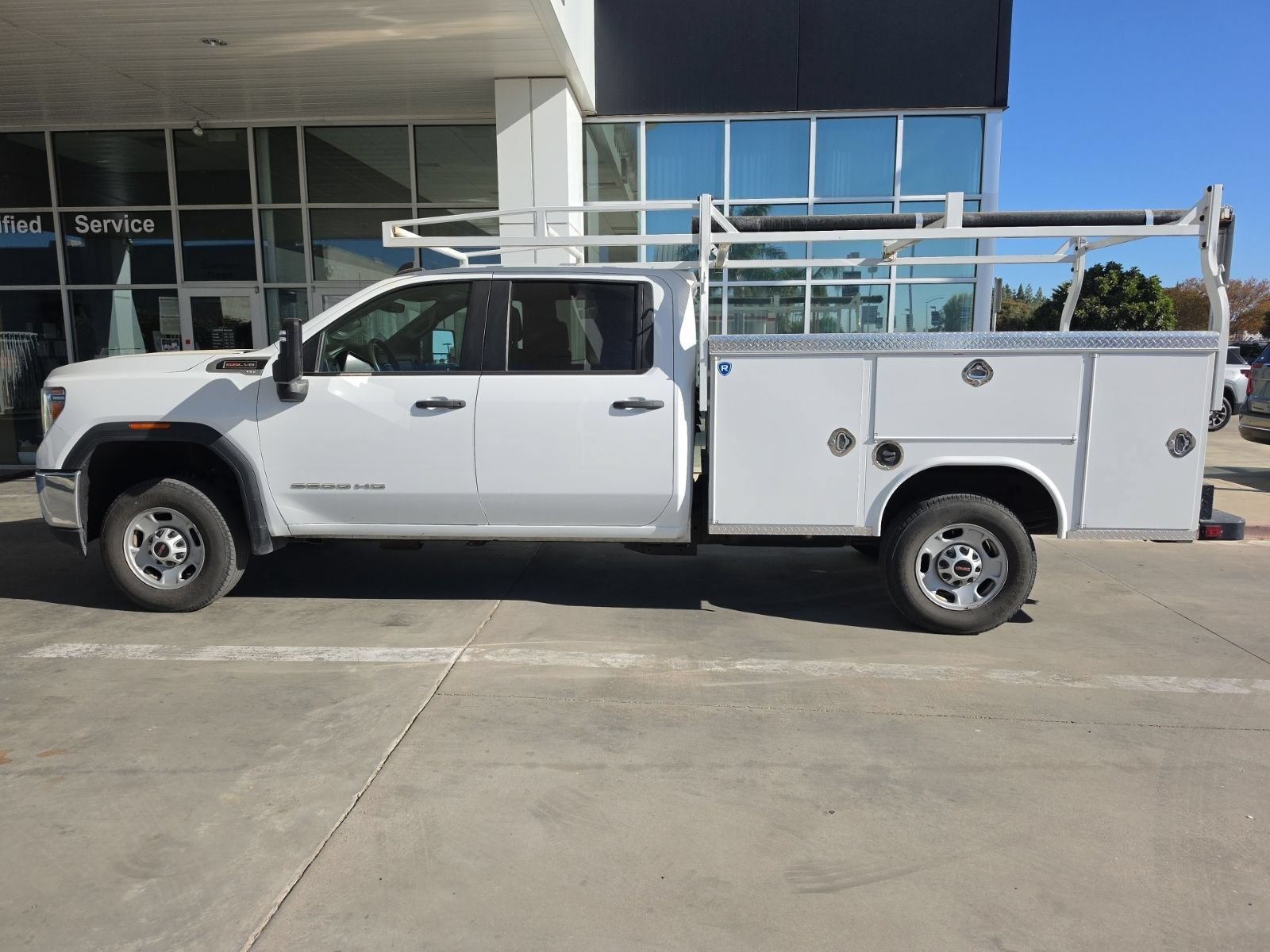 Used 2022 GMC Sierra 2500 Pro w/ Convenience Package