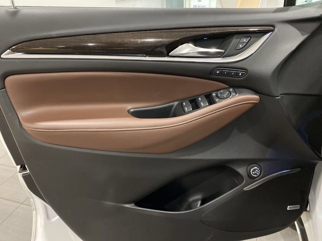 Used 2020 Buick Enclave Avenir w/ Avenir Technology Package AWD/4WD image 15