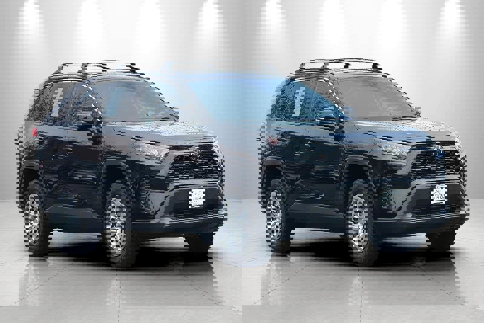 Used 2019 Toyota RAV4 LE w/ All Weather Liner Package image 9