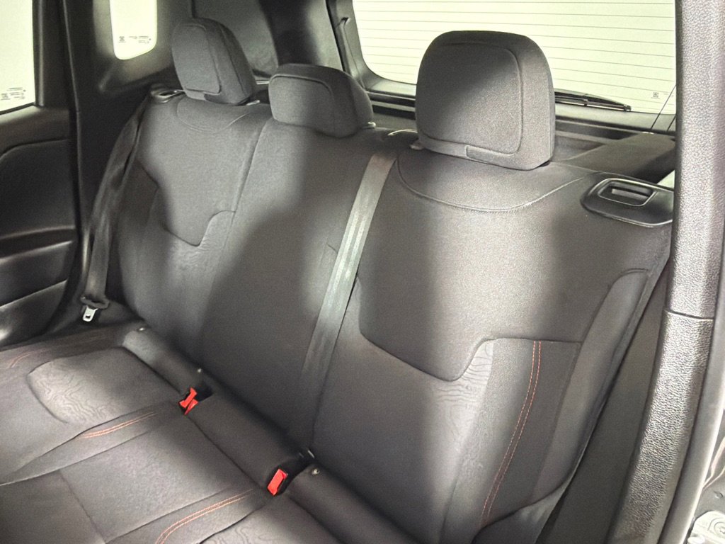 Used 2017 Jeep Renegade Trailhawk image 21