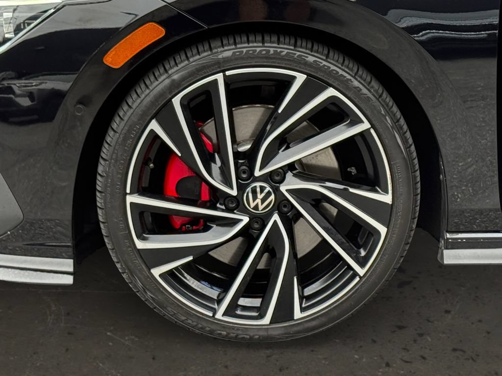 Used 2023 Volkswagen GTI Autobahn FWD image 29