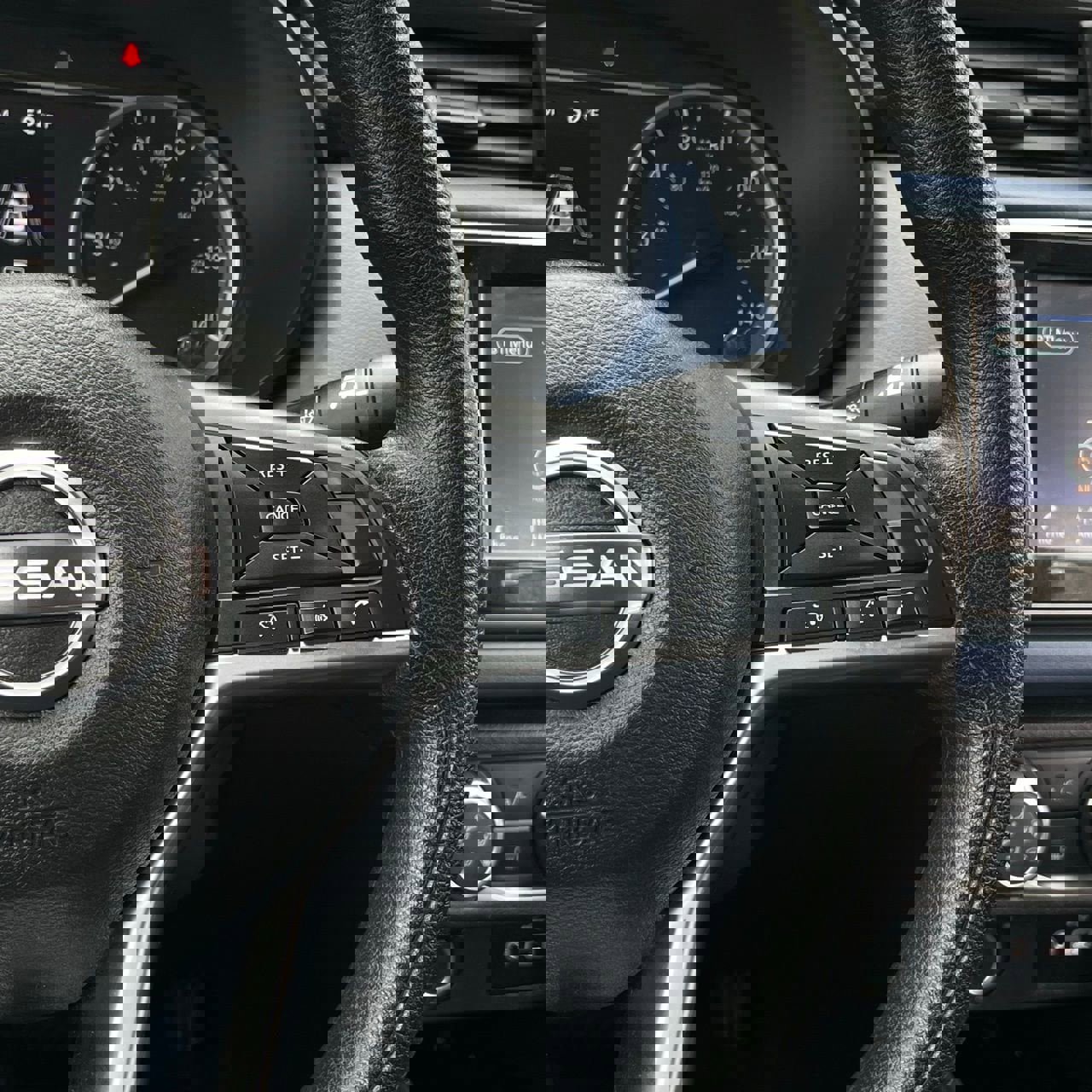 Used 2024 Nissan Versa SV FWD image 15