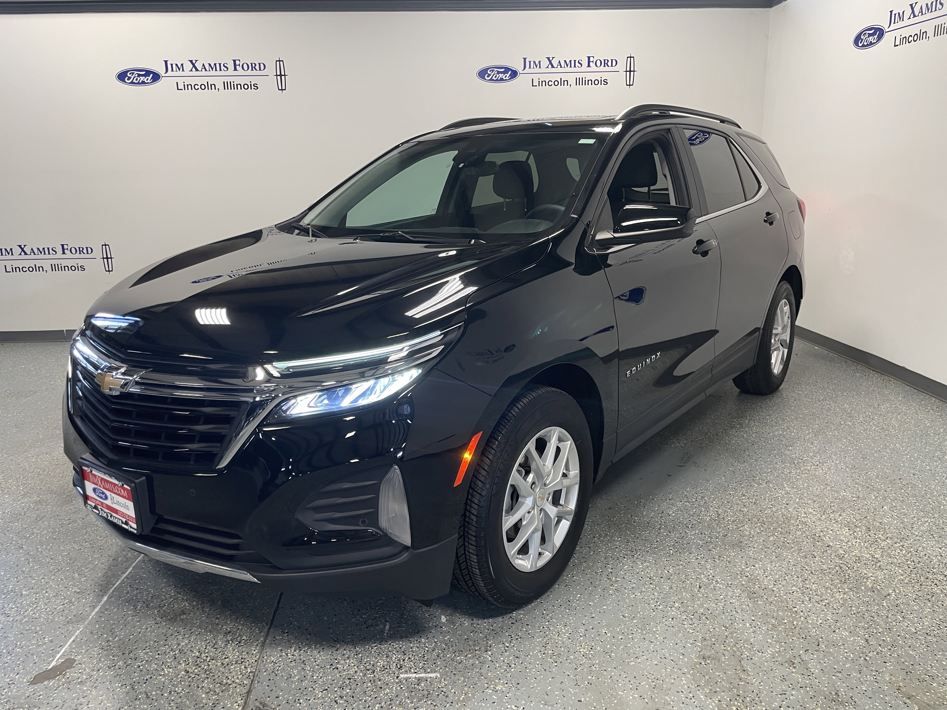 Used 2023 Chevrolet Equinox LT image 3