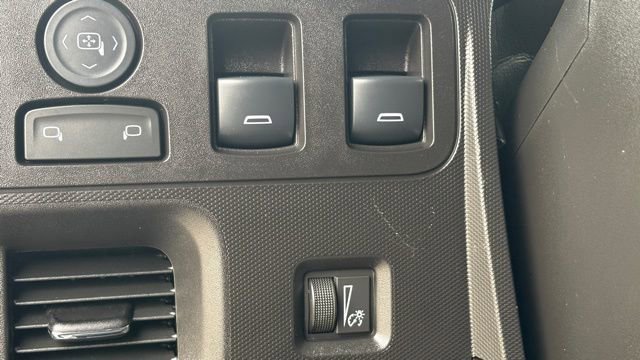 Used 2024 Chevrolet Brightdrop 400 w/ Commercial Equipment Package AWD/4WD image 21