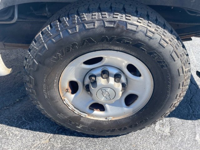 Used 2017 Chevrolet Express 2500 LS image 17