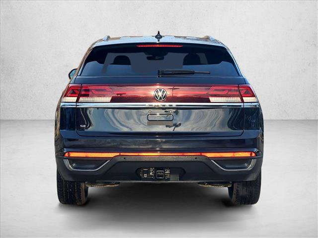 Used 2025 Volkswagen Atlas Cross Sport SE image 7