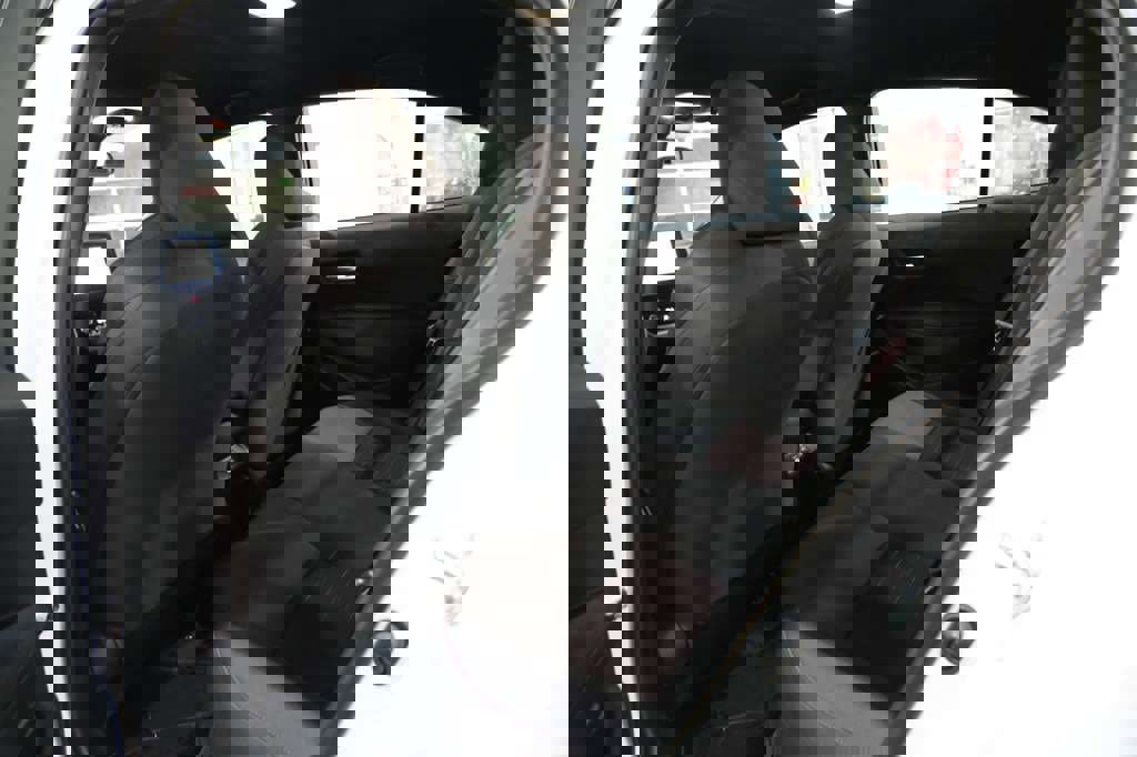 Used 2024 Toyota Corolla SE image 19