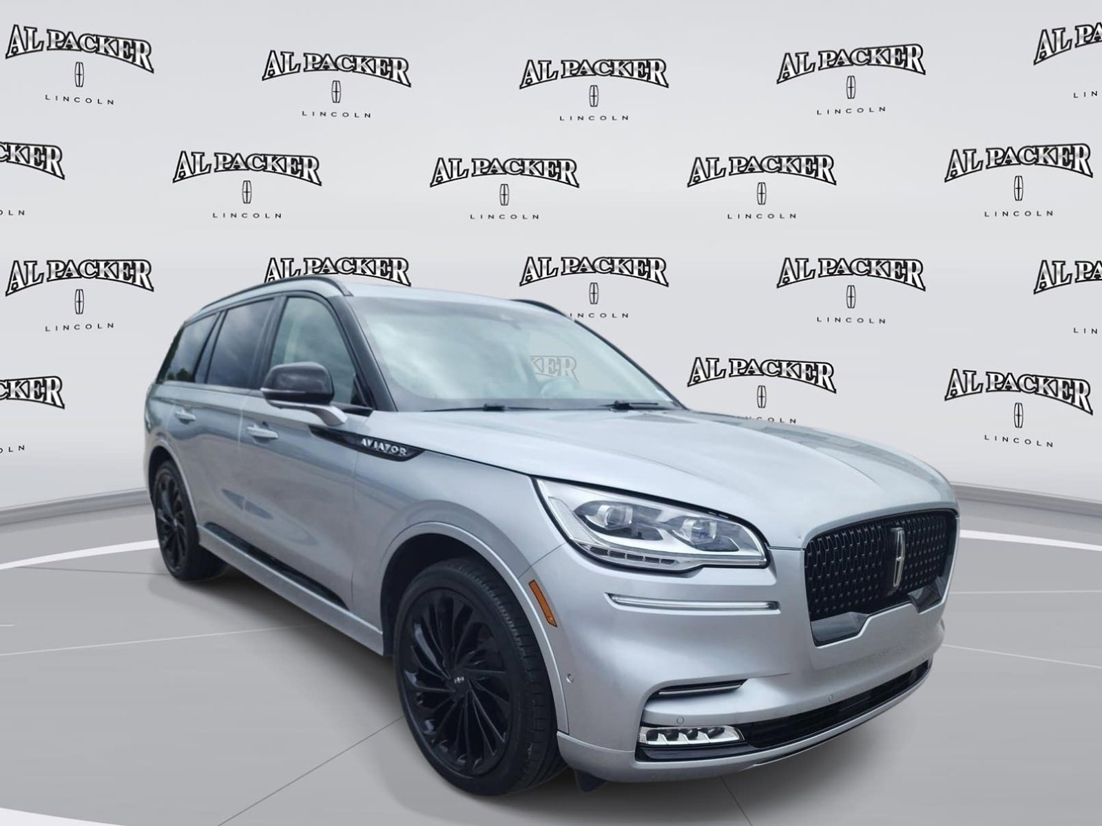 Used 2023 Lincoln Aviator Reserve w/ Equipment Group 201A AWD/4WD image 7