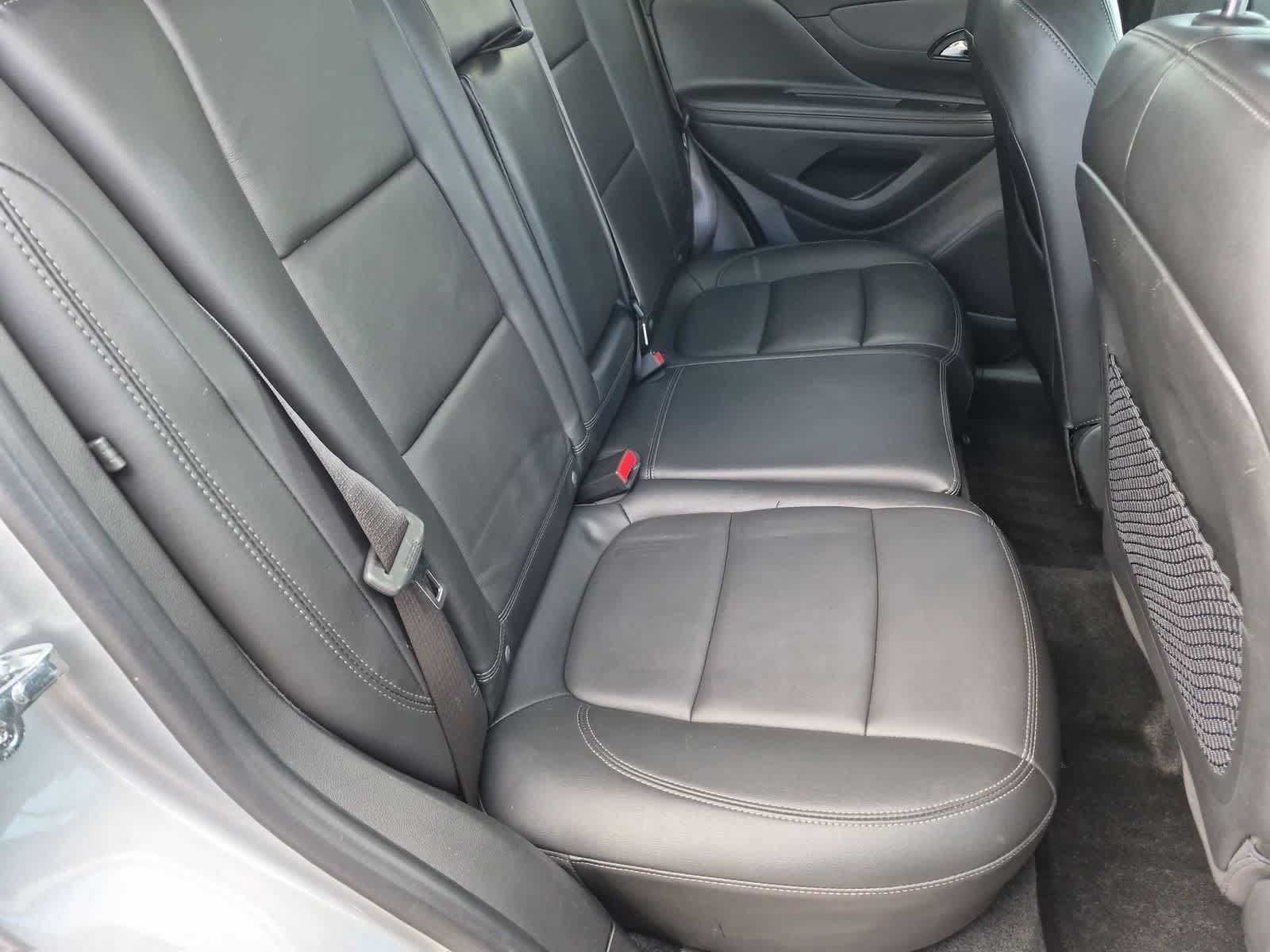 Used 2018 Buick Encore Essence FWD image 20