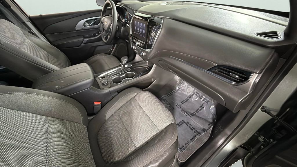 Used 2023 Chevrolet Traverse LT image 31