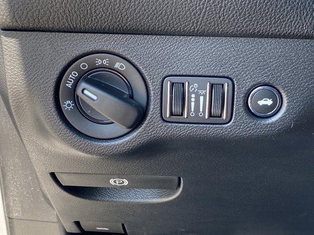 Certified 2023 Dodge Challenger R/T w/ Blacktop Package image 17